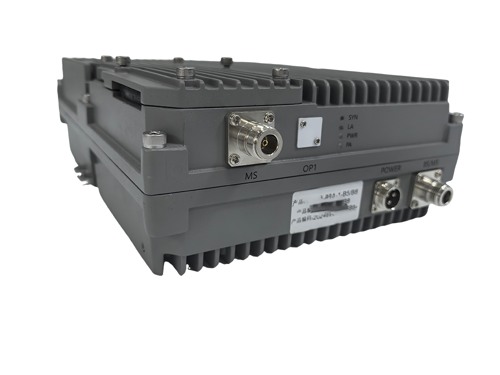  容县三频手机信号接收器2000㎡