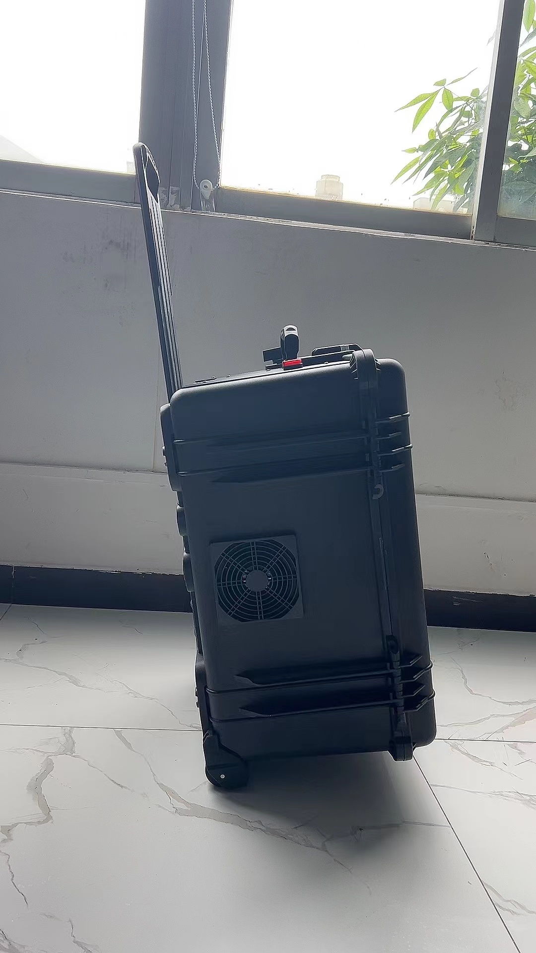 容县手拉箱型移动通信干扰器